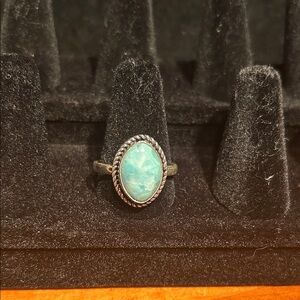 Elegant Silver Ring with Turquoise Stone 925 SIZE 10.5